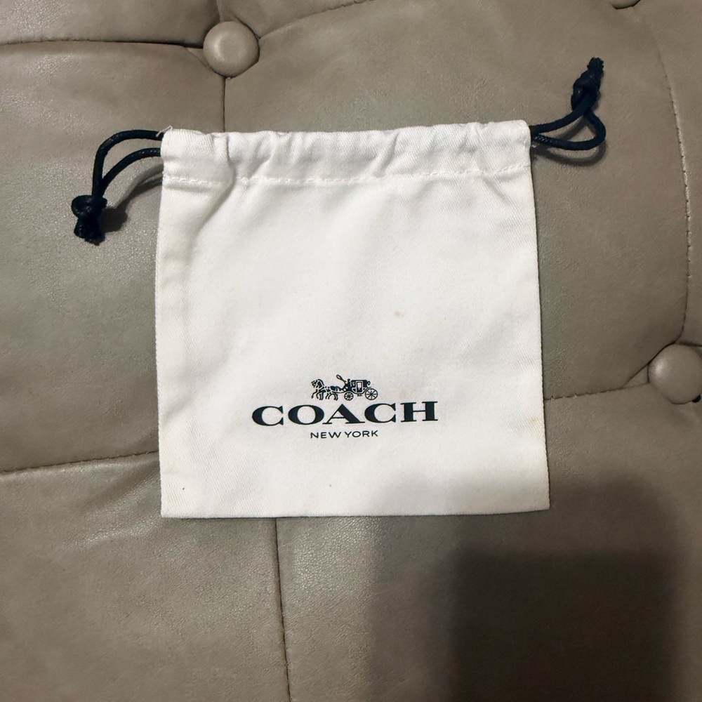 Coach Brown Signature Slim Belt reversible - Picture 7 of 7